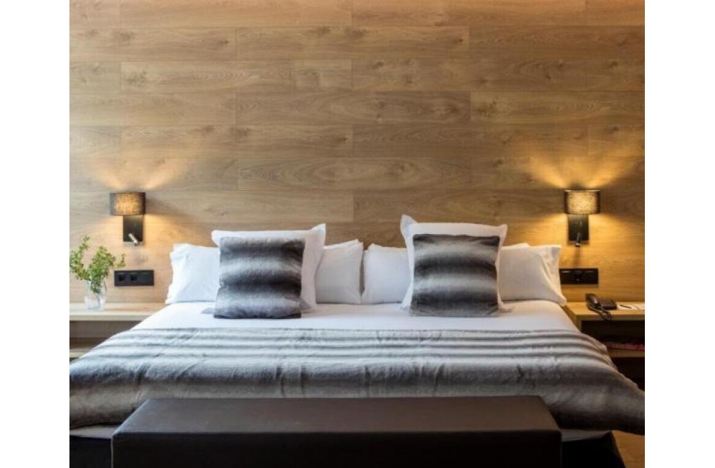 Готель Acta Art Hotel, 4★