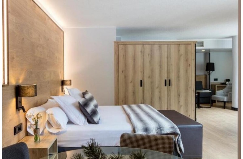Готель Acta Art Hotel, 4★