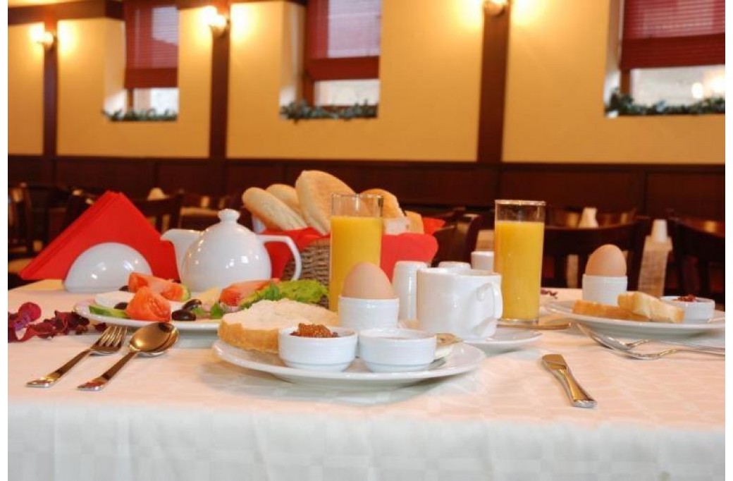 Готель Adeona Ski & SPA Hotel, 3★ Готель Adeona Ski & SPA Hotel, 3★