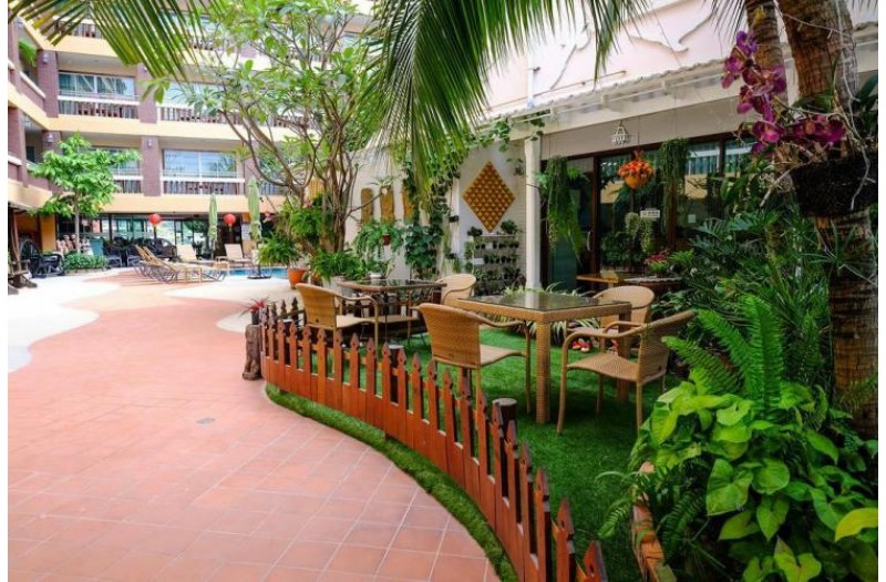 Готель Aiyaree Place, 3★