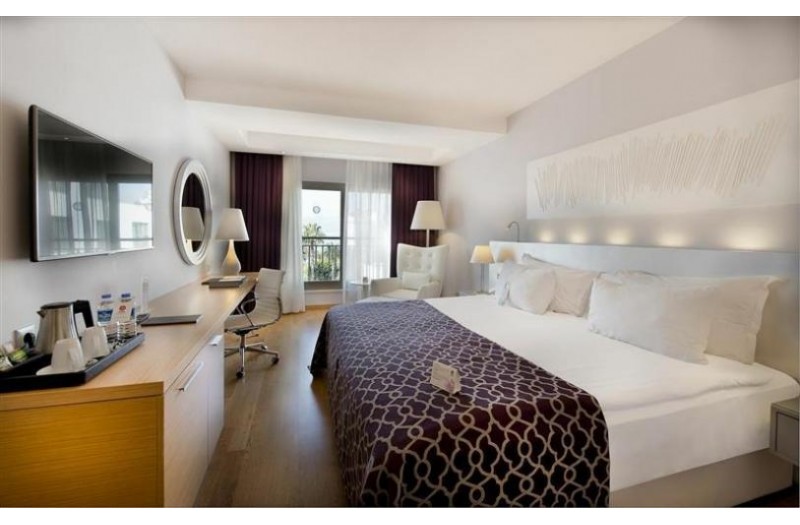 Готель Akra-V Hotel, 4★