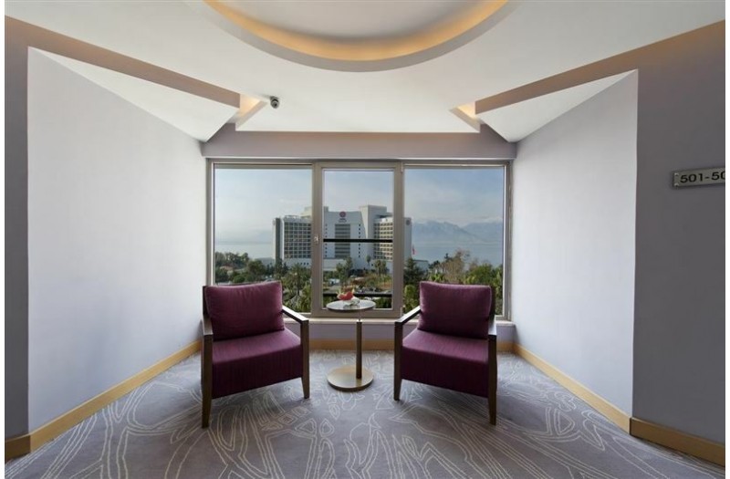 Готель Akra-V Hotel, 4★