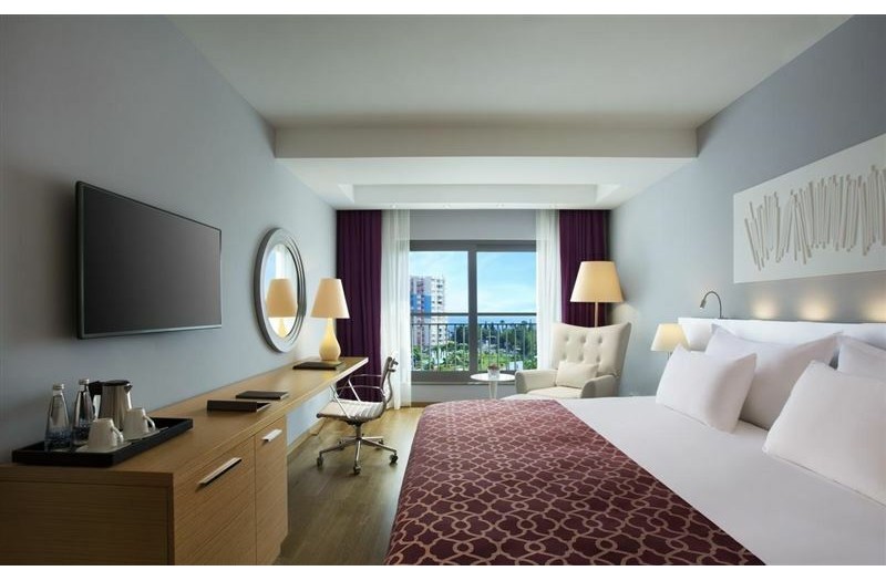 Готель Akra-V Hotel, 4★