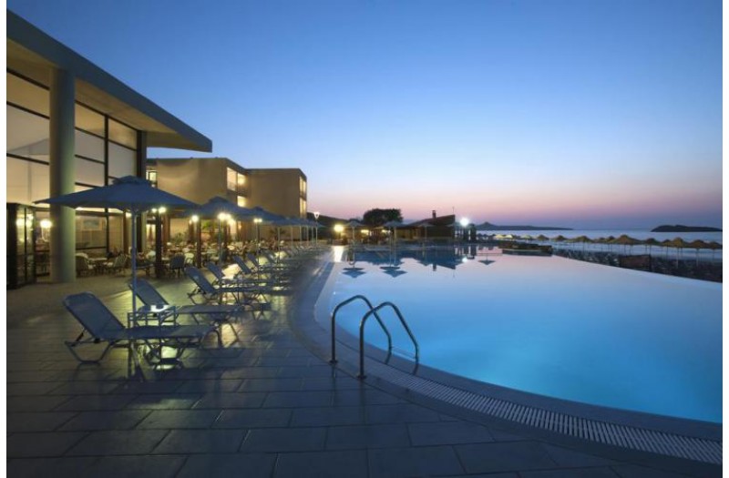 Готель Aks Minoa Palace, 4★