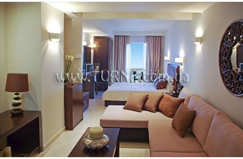 Готель Aktaion Hotel, 3★