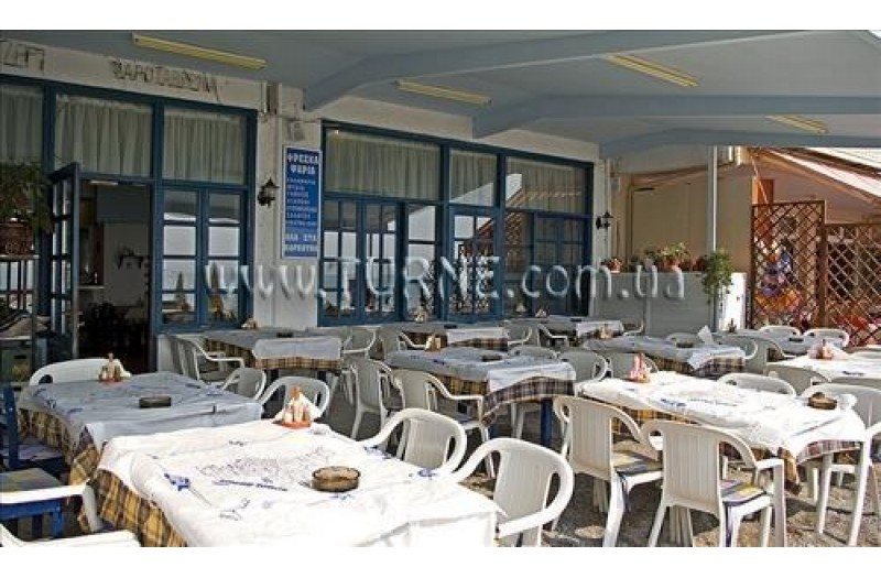 Готель Aktaion Hotel, 3★