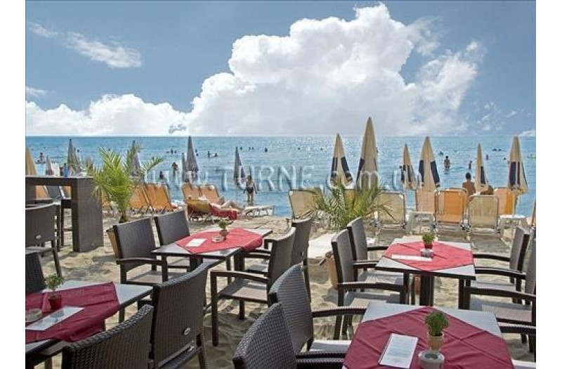 Готель Aktaion Hotel, 3★