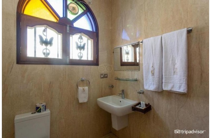 Готель Al-Minar Hotel, 2★ Готель Al-Minar Hotel, 2★