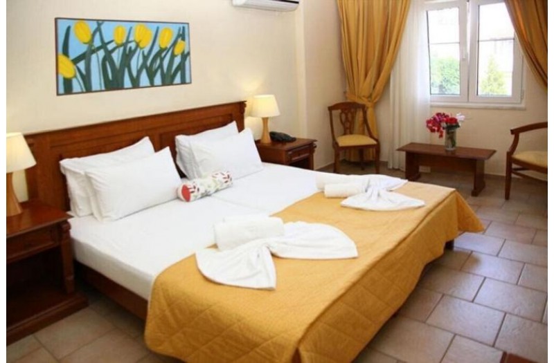 Готель Alexander House, 4★