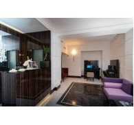 Готель Alexandra Hotel, 3★