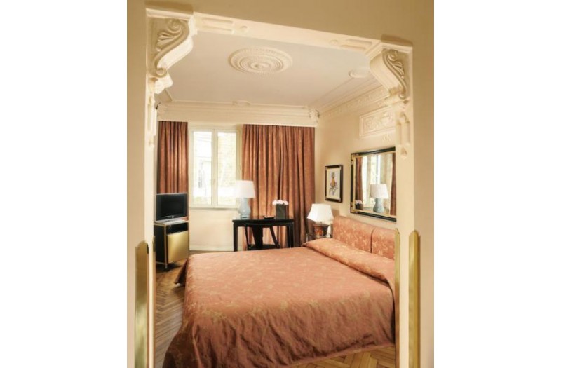 Готель Alexandra Hotel, 3★