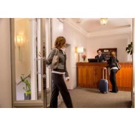 Готель Alexandra Hotel, 3★
