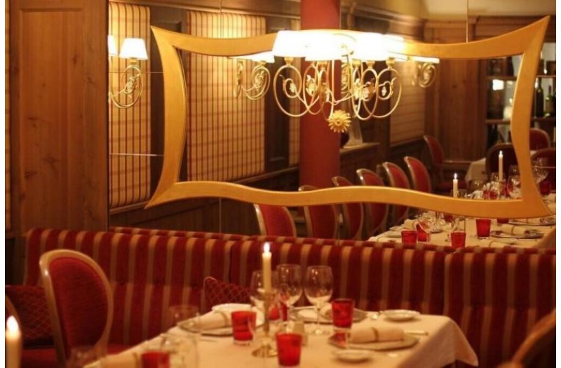 Готель Alpen Suite, 4★ Готель Alpen Suite, 4★