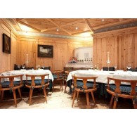 Готель Alpen Suite, 4★