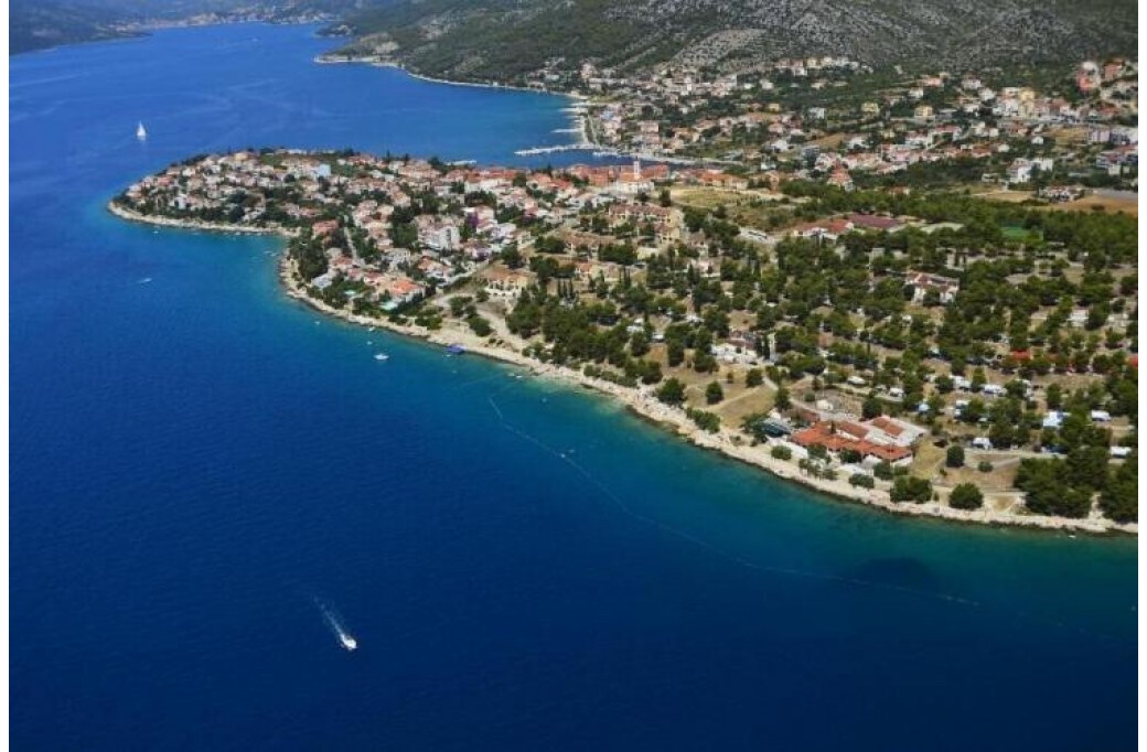 Готель Amadria Park Camping Trogir (ex. Belvedere Apartments), 3★ Готель Amadria Park Camping Trogir (ex. Belvedere Apartments), 3★