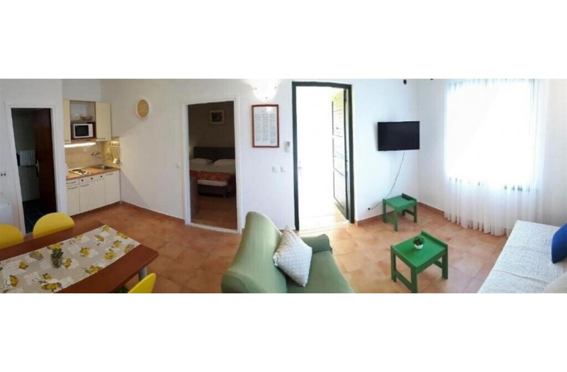 Готель Amadria Park Camping Trogir (ex. Belvedere Apartments), 3★ Готель Amadria Park Camping Trogir (ex. Belvedere Apartments), 3★