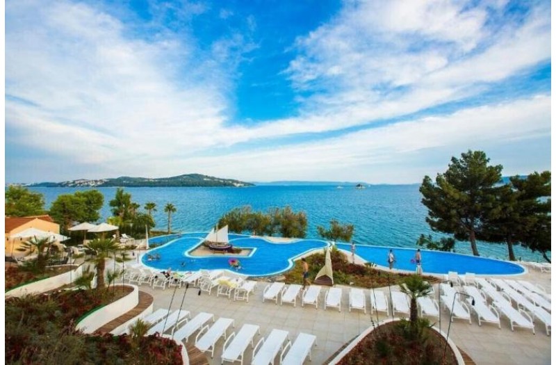 Готель Amadria Park Camping Trogir (ex. Belvedere Apartments), 3★ Готель Amadria Park Camping Trogir (ex. Belvedere Apartments), 3★