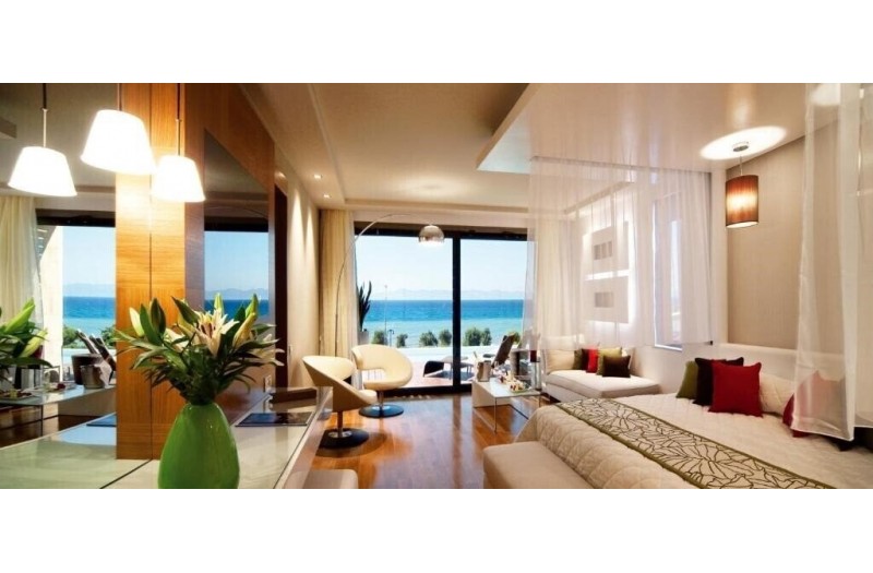 Готель Amathus Elite Suites, 5★