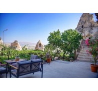 Готель Amber Cave Suites, 4★
