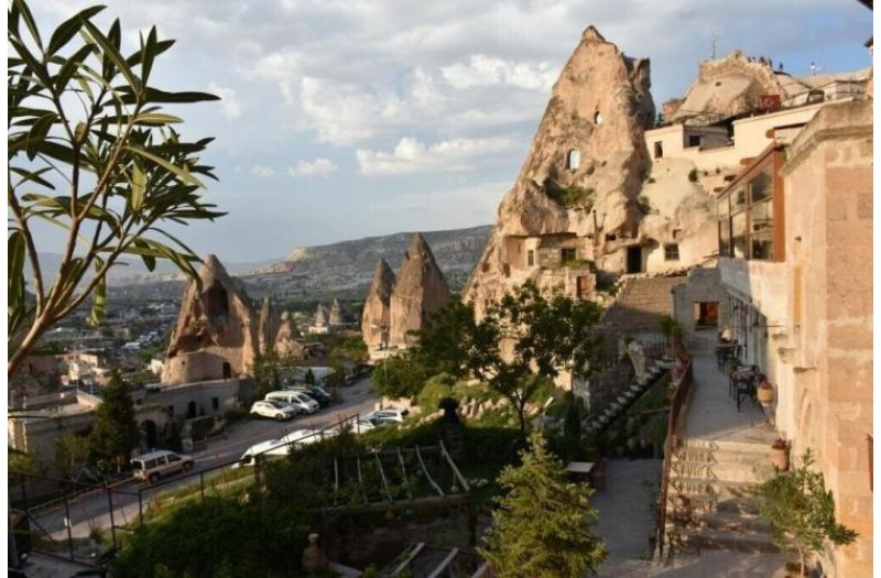 Готель Amber Cave Suites, 4★