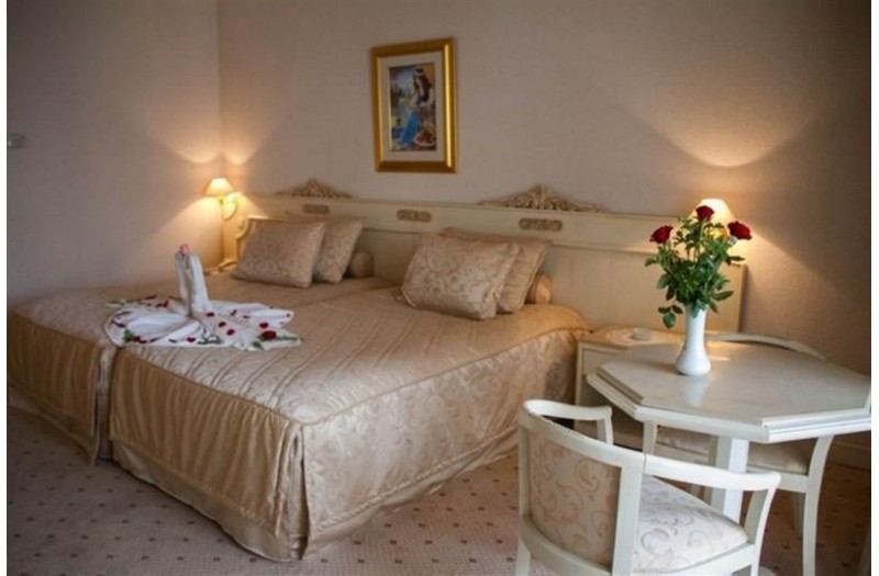 Готель Amir Palace, 5★