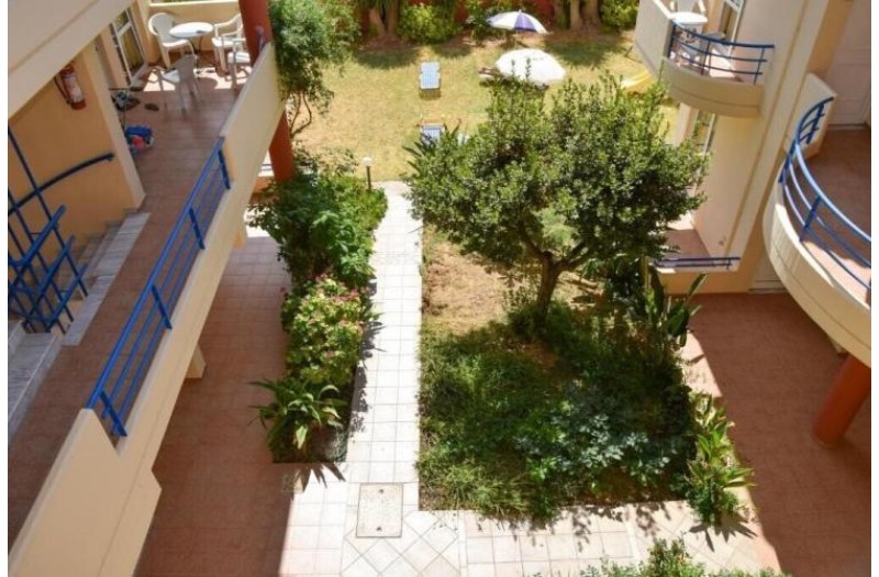 Готель Andys Plaza Apartments Apt, 3★