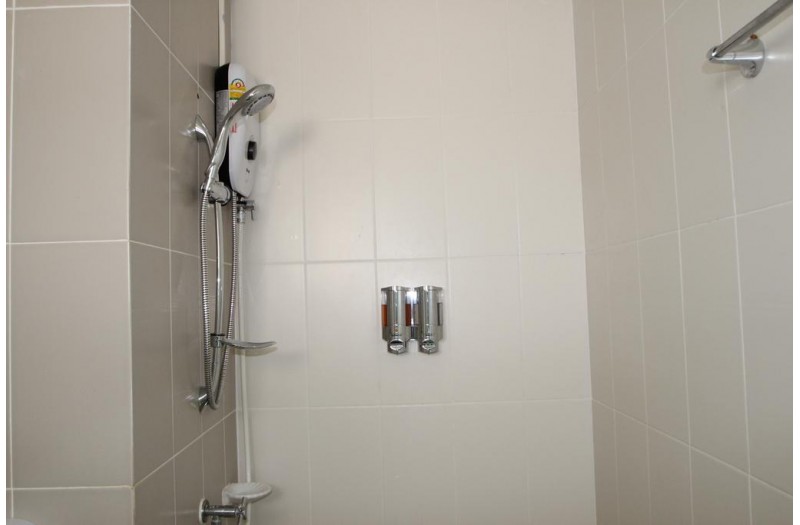 Готель Angel Service Apartment Patong Beach Hostel, 2★