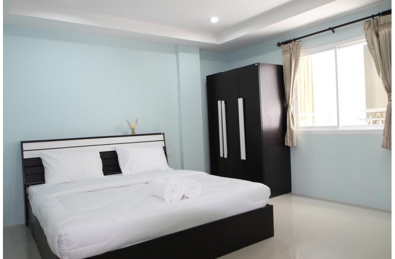 Готель Angel Service Apartment Patong Beach Hostel, 2★