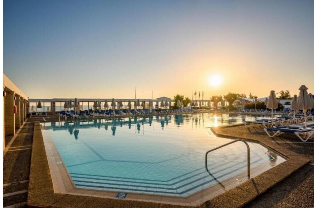 Готель Annabelle Beach Resort, 5★