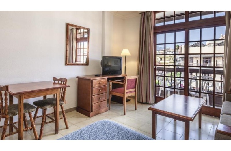Готель Apartamentos Be Smart Florida (ex. Luabay Florida), 3★