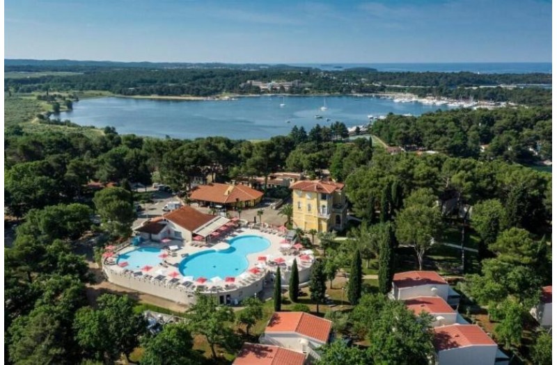 Готель Apartments Bellevue Plava Laguna, 4★ Готель Apartments Bellevue Plava Laguna, 4★