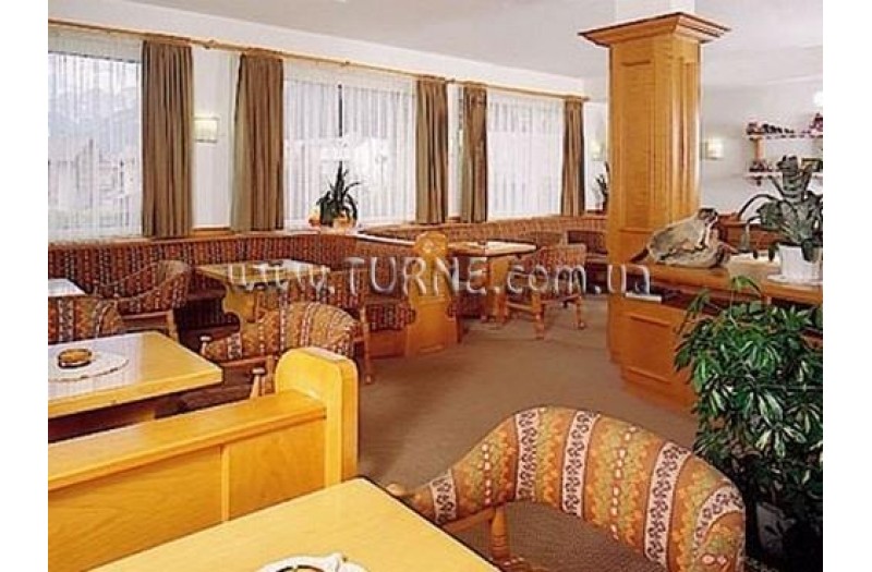Готель Apartments Ladina, 2★ Готель Apartments Ladina, 2★