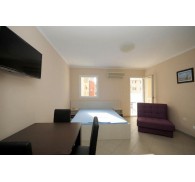 Готель Apartments Siesta, 3★