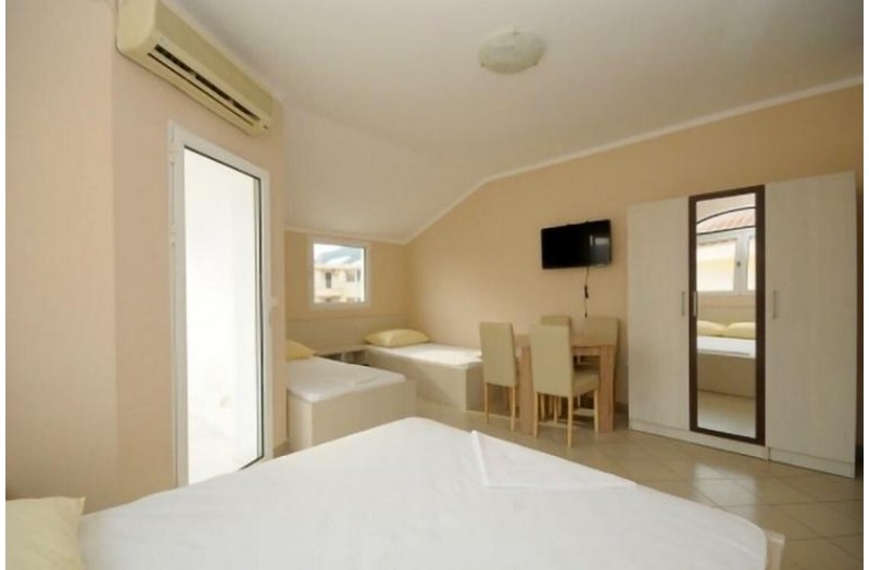 Готель Apartments Siesta, 3★ Готель Apartments Siesta, 3★