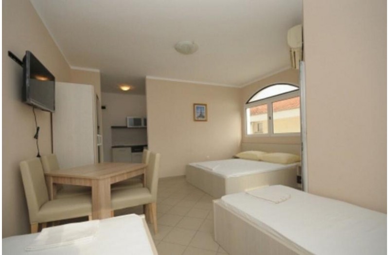Готель Apartments Siesta, 3★ Готель Apartments Siesta, 3★