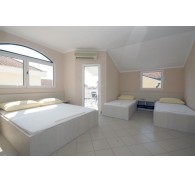 Готель Apartments Siesta, 3★