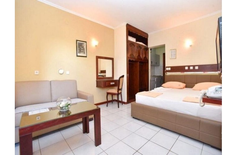 Готель Apartments Tomy, 3★ Готель Apartments Tomy, 3★