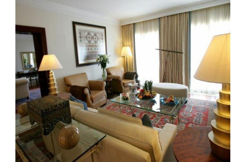 Готель Aphrodite Hills Holiday Residences, 5★ Готель Aphrodite Hills Holiday Residences, 5★