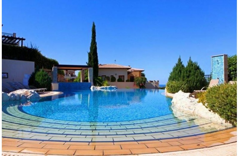 Готель Aphrodite Hills Holiday Residences, 5★ Готель Aphrodite Hills Holiday Residences, 5★