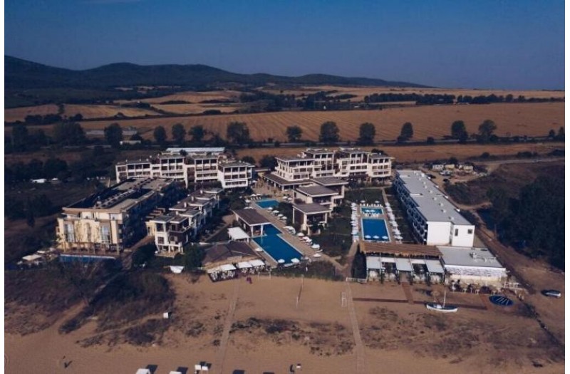 Готель Apolonia Resort, 4★
