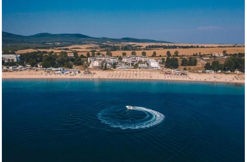 Готель Apolonia Resort, 4★