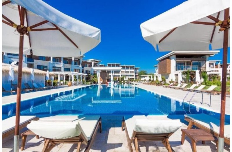 Готель Apolonia Resort, 4★