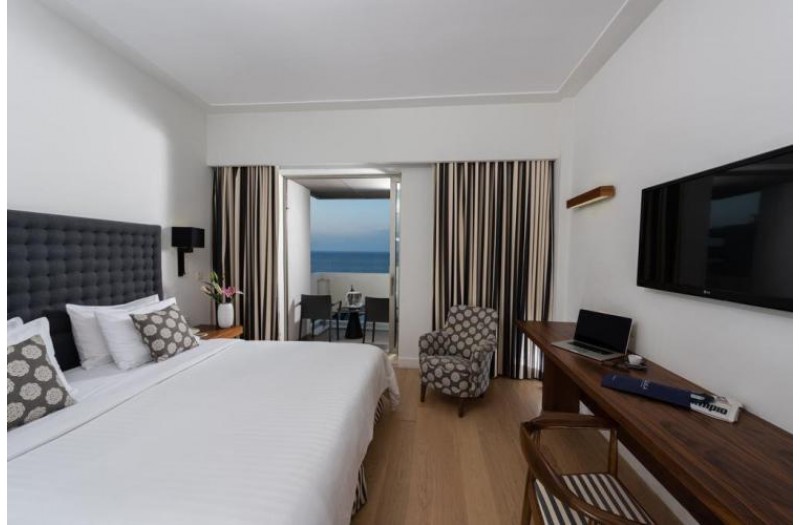 Готель Aquila Atlantis Hotel, 5★