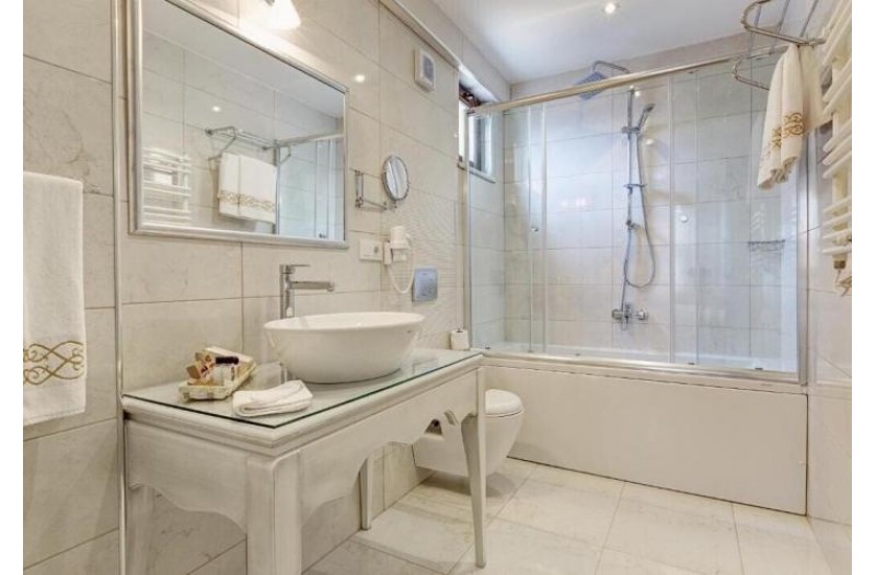 Готель Arena Hotel, 4★