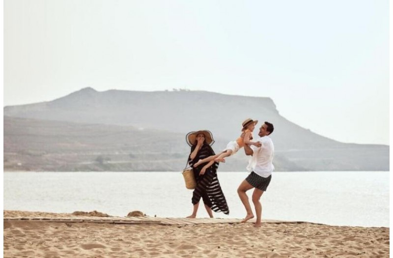 Готель Arina Beach, 4★