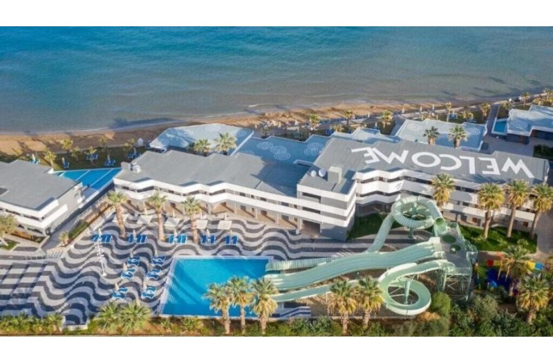 Готель Arina Beach, 4★