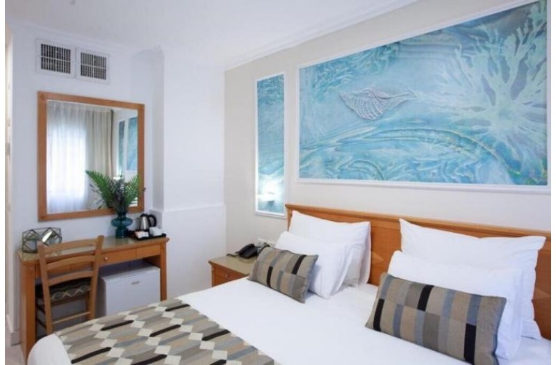 Готель Armon Hayarkon Hotel, 3★