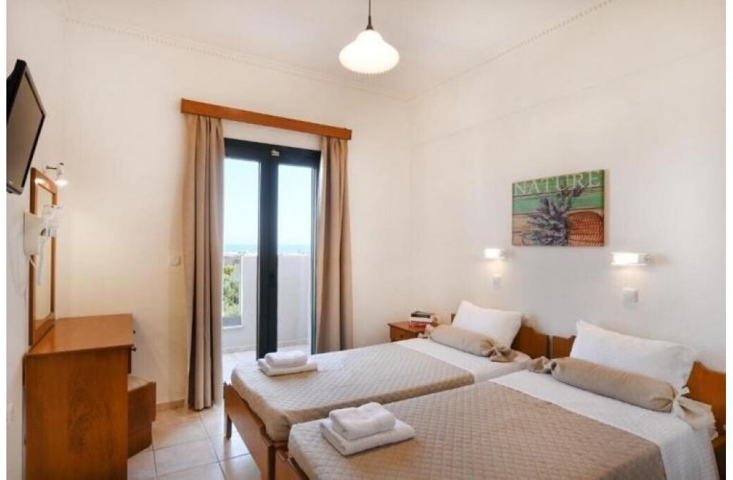 Готель Aspri Petra Apartments, 3★