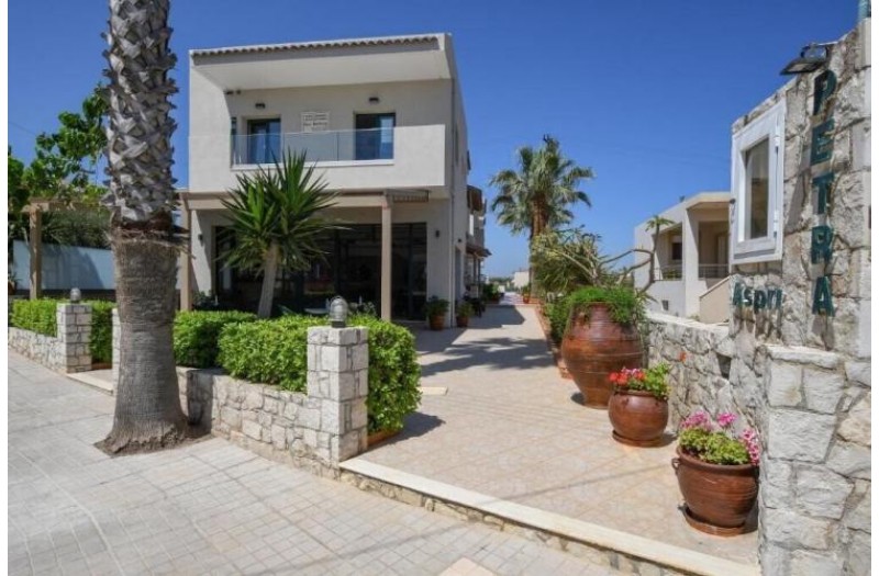 Готель Aspri Petra Apartments, 3★