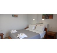 Готель Aspri Petra Apartments, 3★